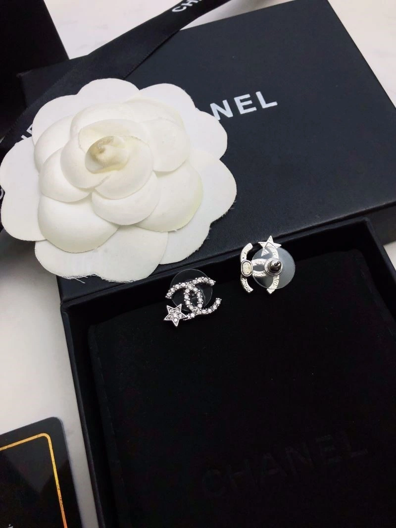 Chanel Earrings EyeCatching 222961