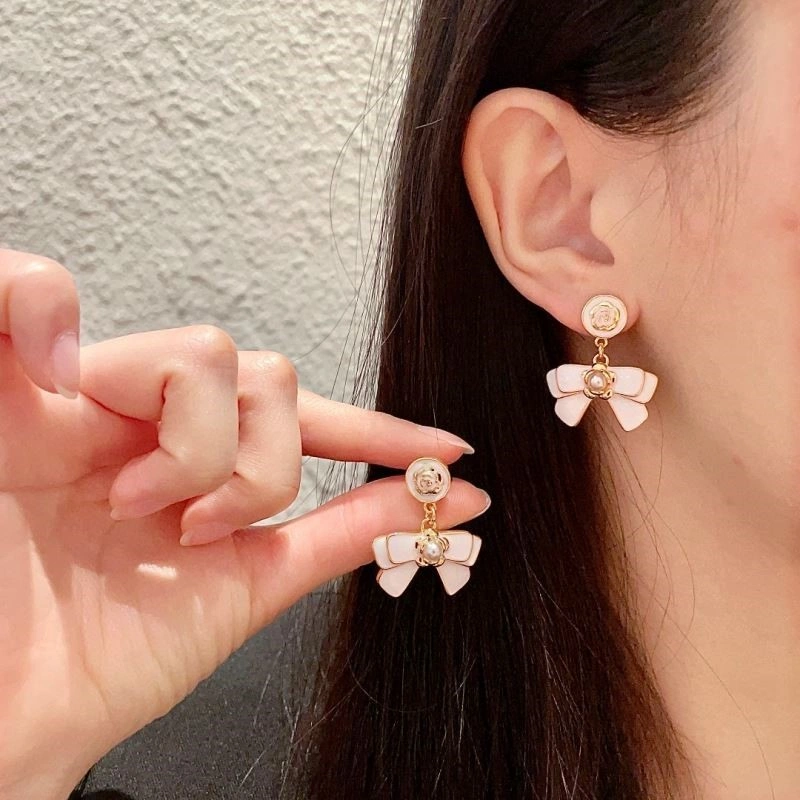 Chanel Earrings Flexible 222950