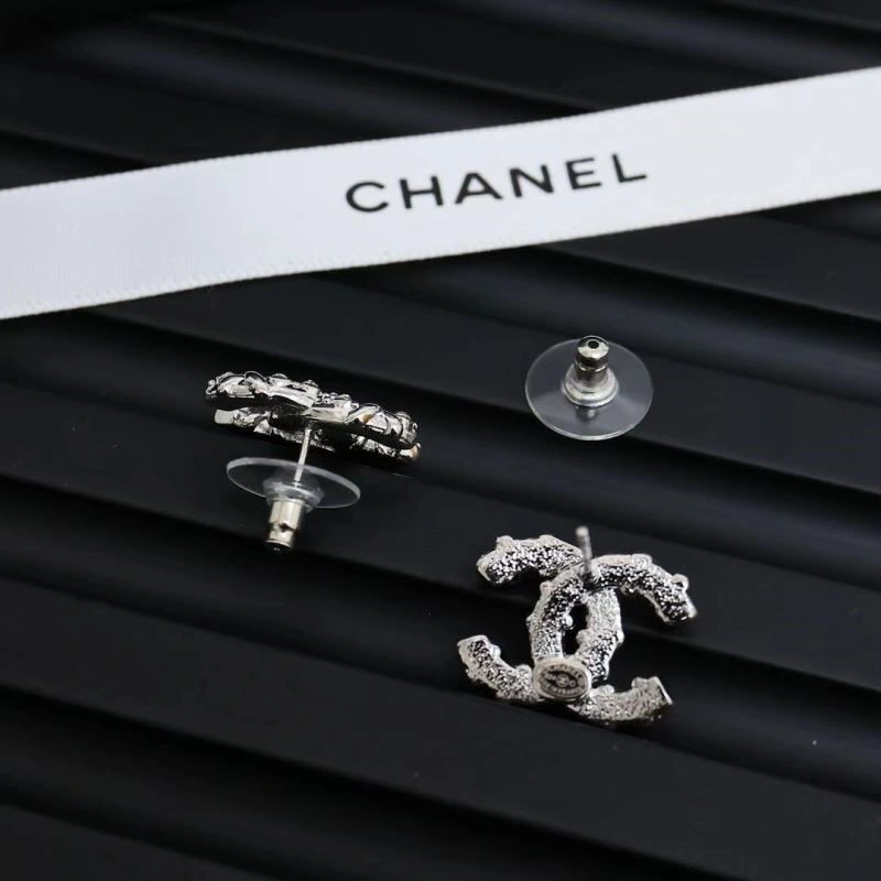 Practical Chanel Earrings 223009