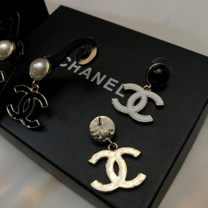 Flexible Chanel Earrings 222917