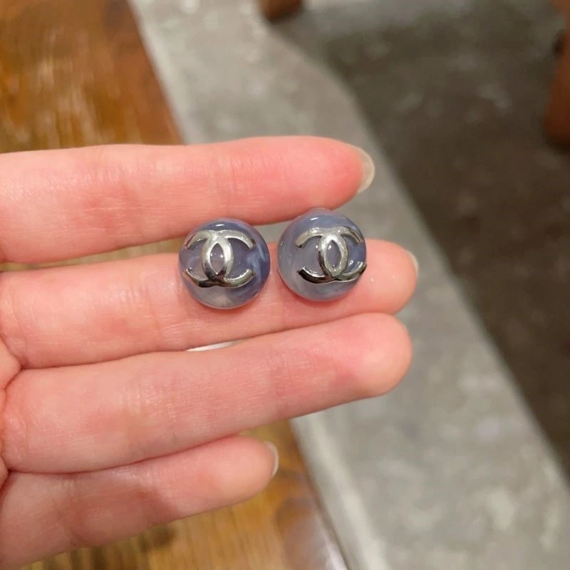 EyeCatching Chanel Earrings 222906