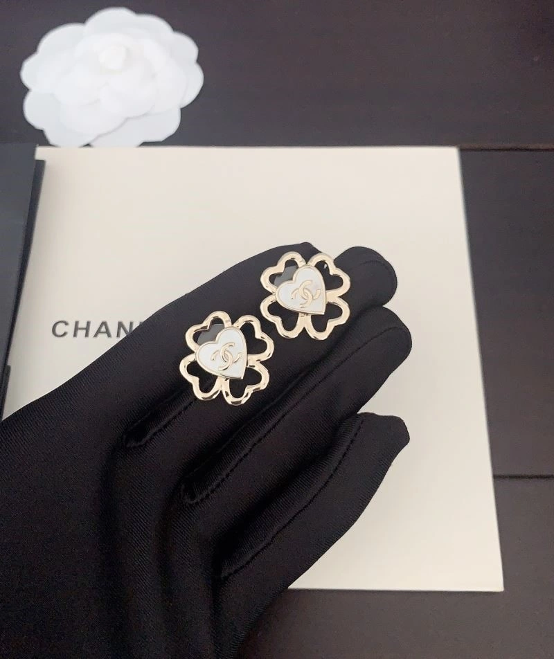 Popular Chanel Earrings 222876