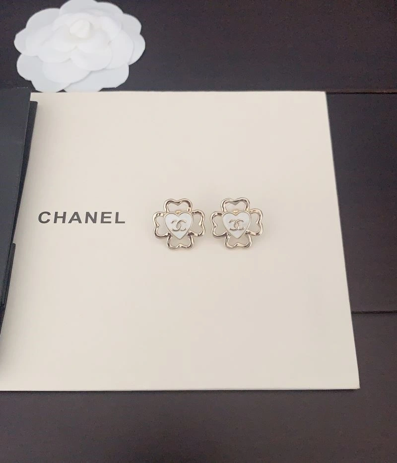 Popular Chanel Earrings 222876