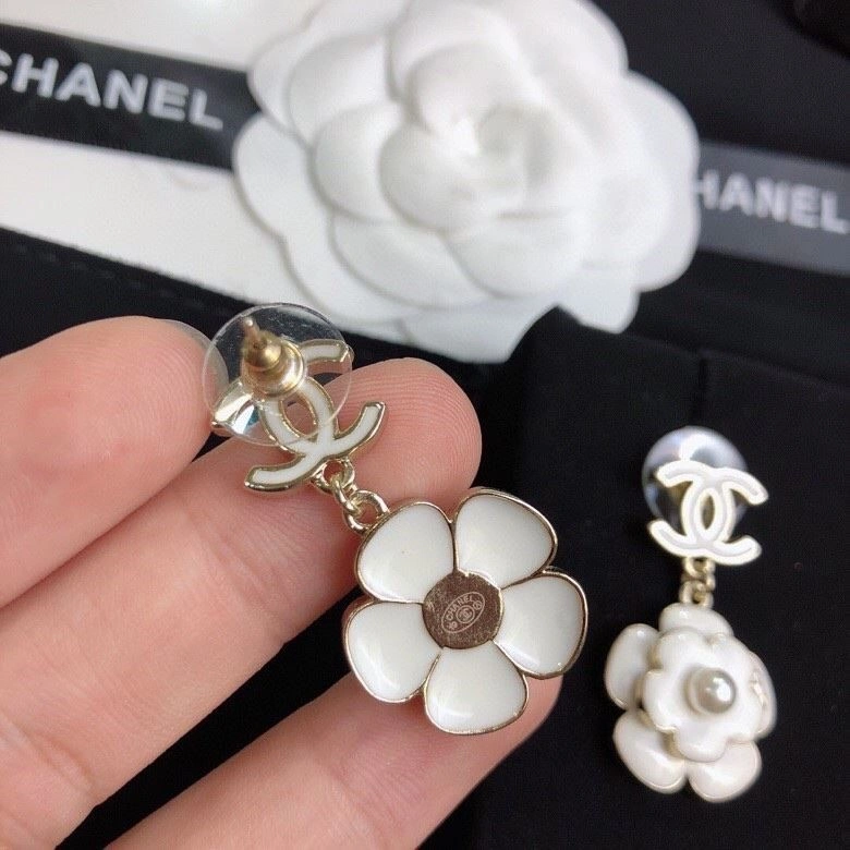 Chanel Earrings EasyMatch 222892