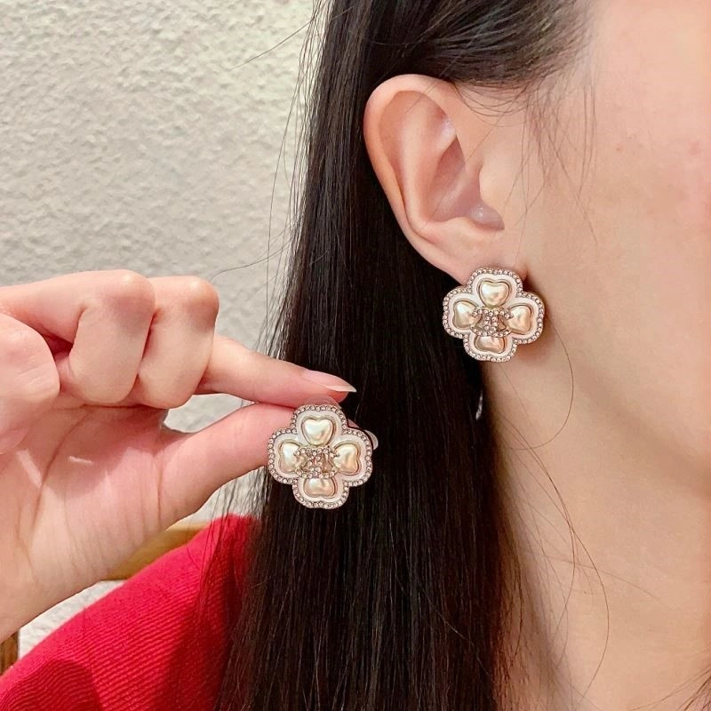 Chanel Earrings TimelessDesign 222874