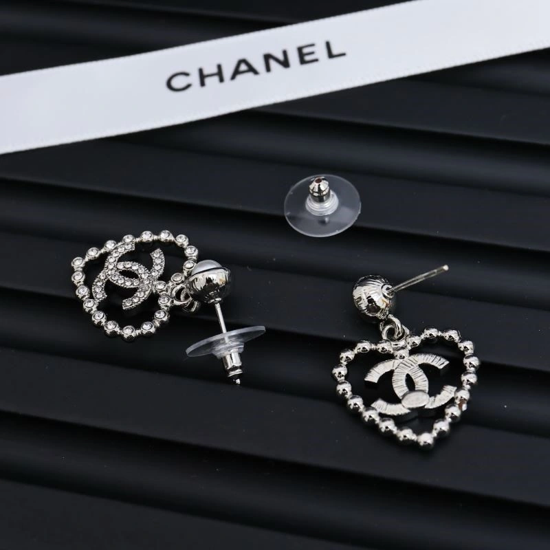 Sleek Chanel Earrings 222866