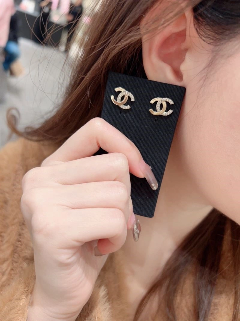 Chanel Earrings Vibrant 222825