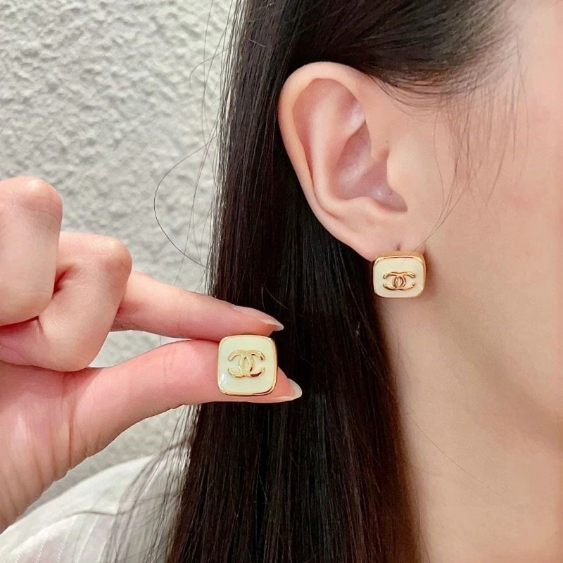 Modern Chanel Earrings 222808