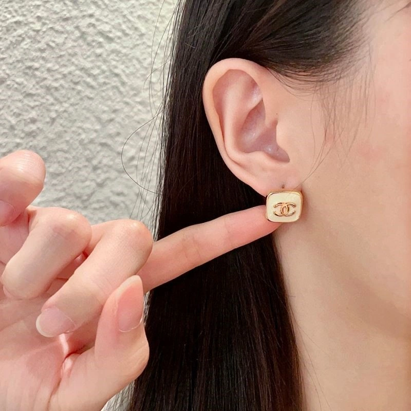 Modern Chanel Earrings 222808