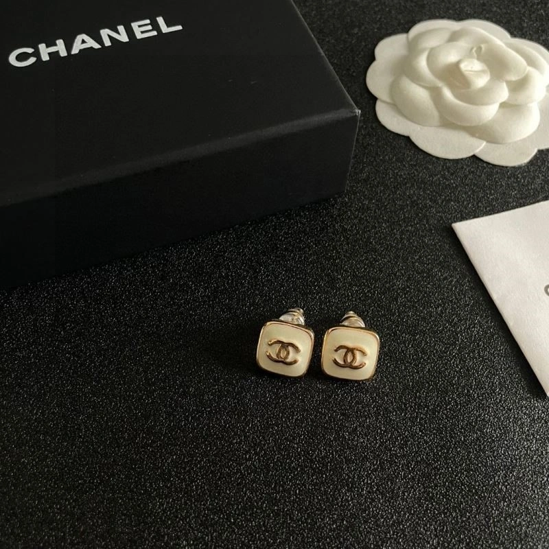 Modern Chanel Earrings 222808