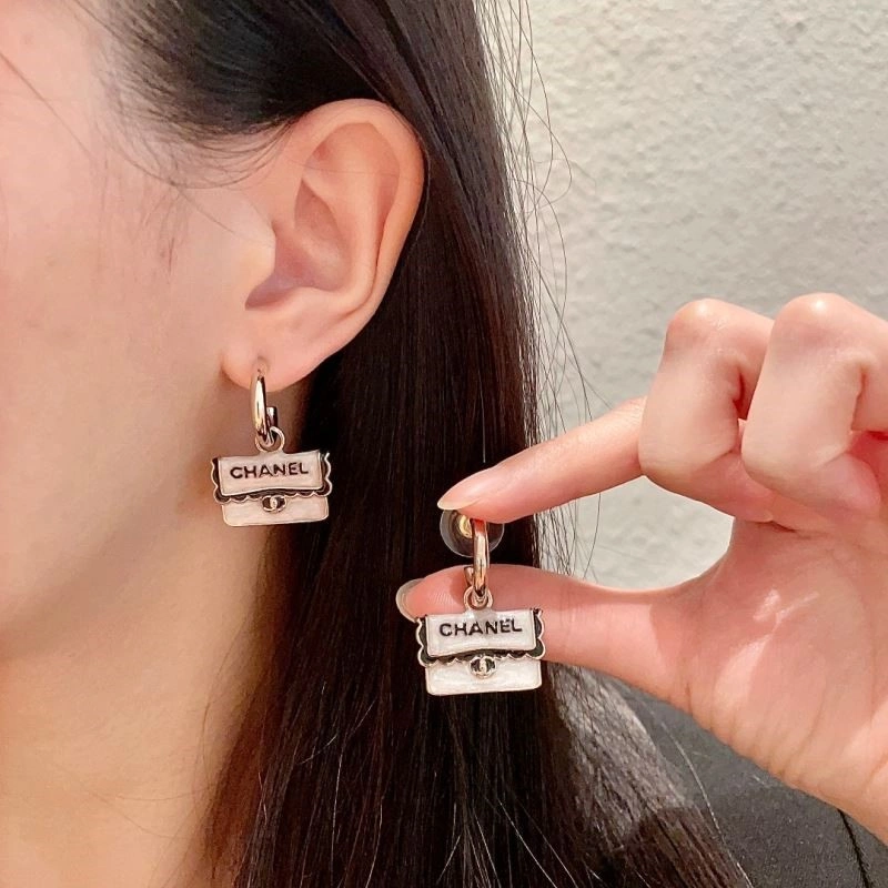 MultiPurpose Chanel Earrings 222804