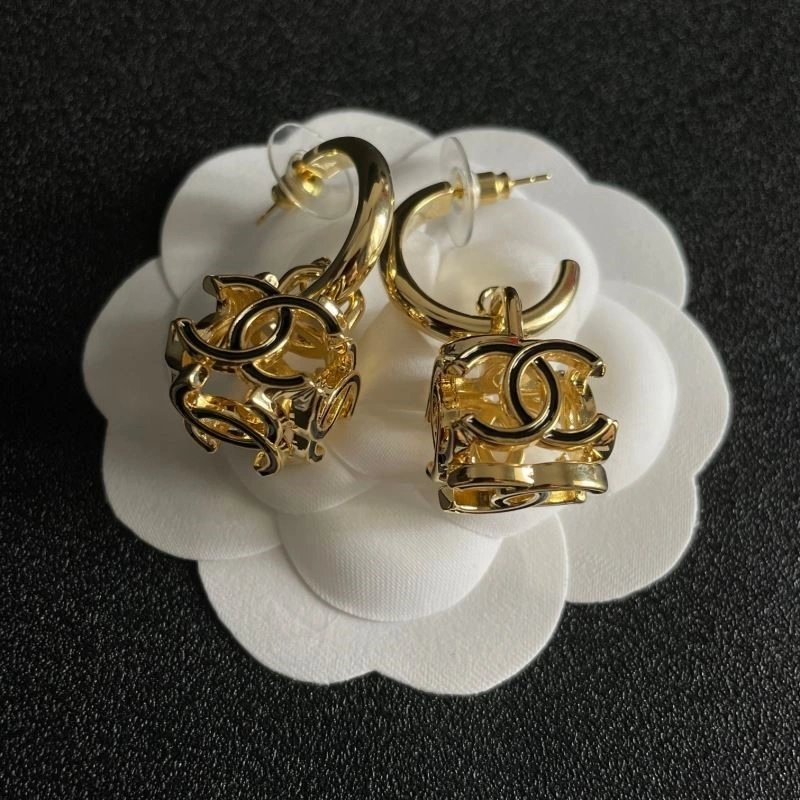 Chanel Earrings Stylish 222805