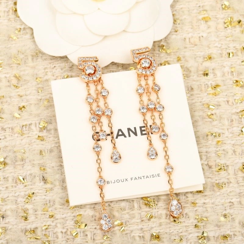 Sophisticated Chanel Earrings 222774