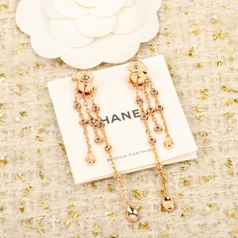 Sophisticated Chanel Earrings 222774