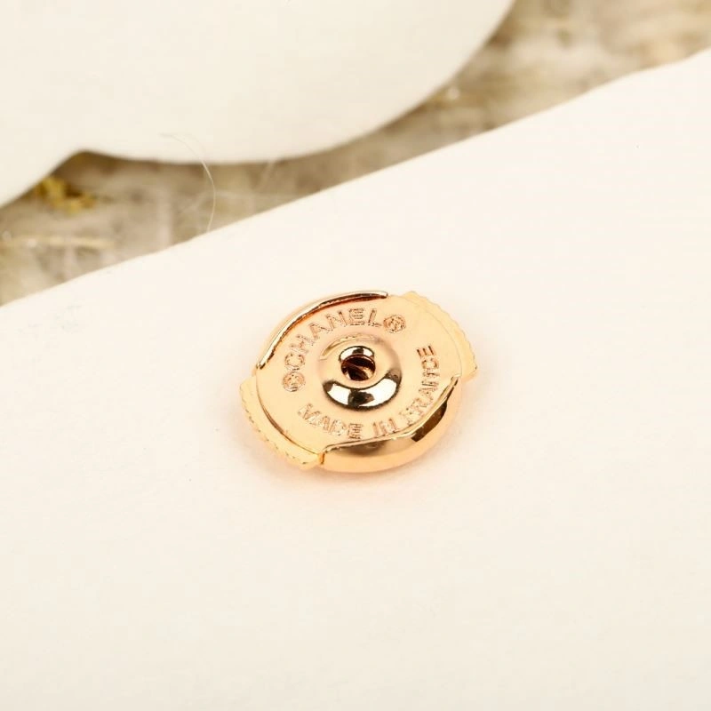 Sophisticated Chanel Earrings 222774