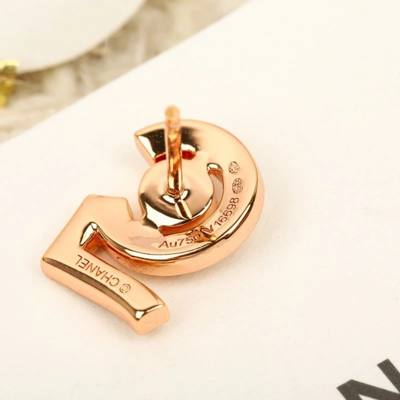 Sophisticated Chanel Earrings 222774