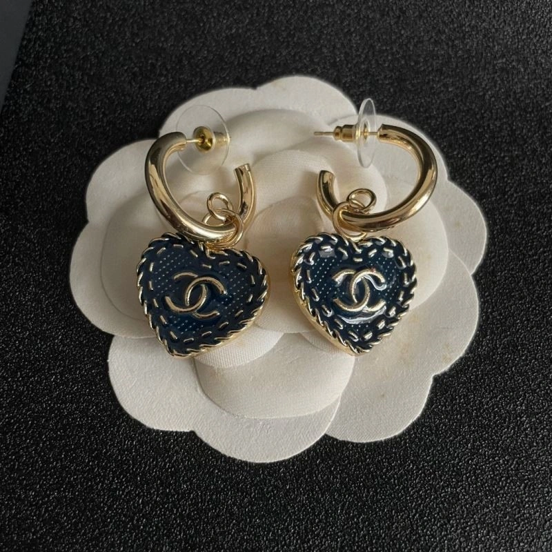 Unique Chanel Earrings 222792