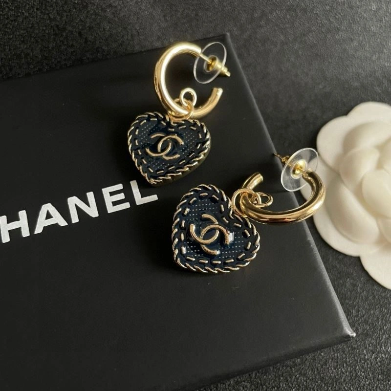 Unique Chanel Earrings 222792