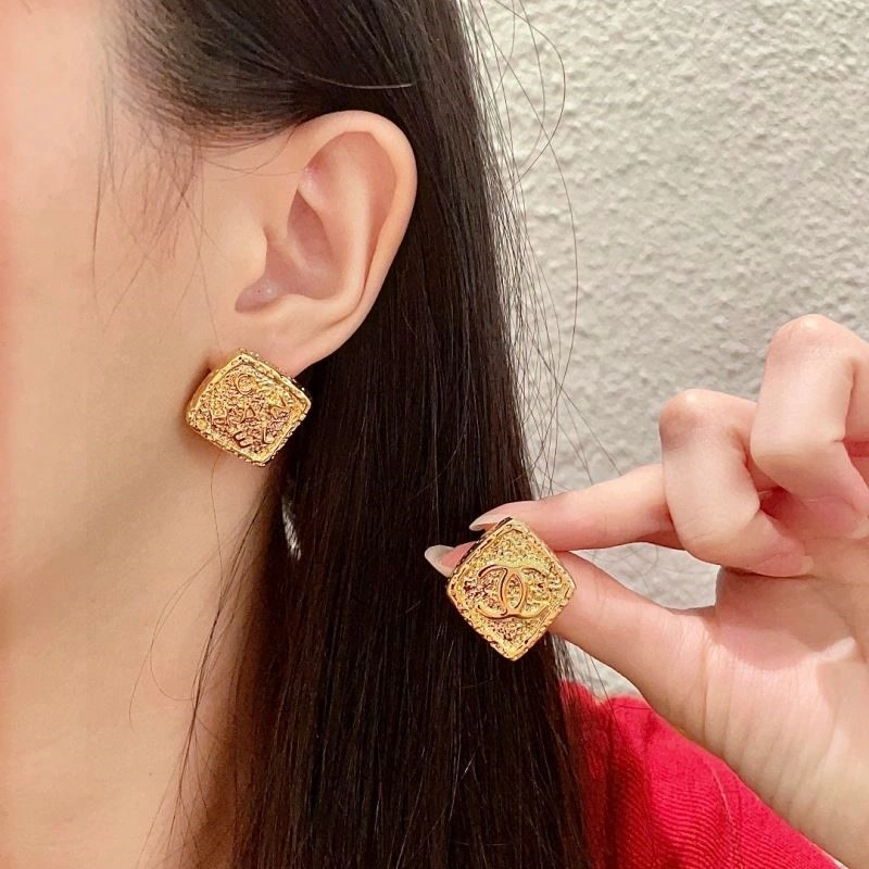 Chanel Earrings SoftTouch 222778