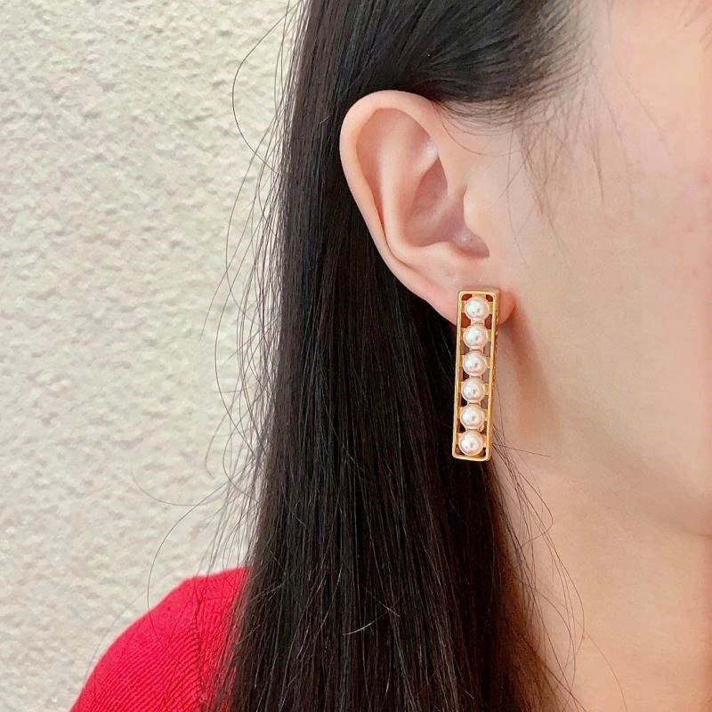 Chanel Earrings Lightweight 222771