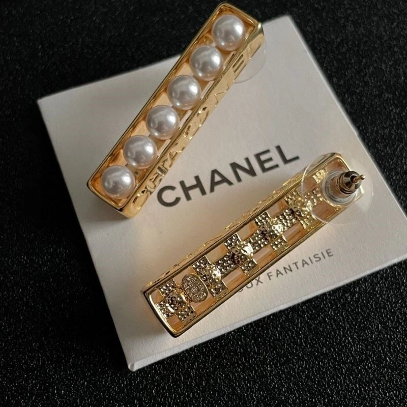 Chanel Earrings Lightweight 222771
