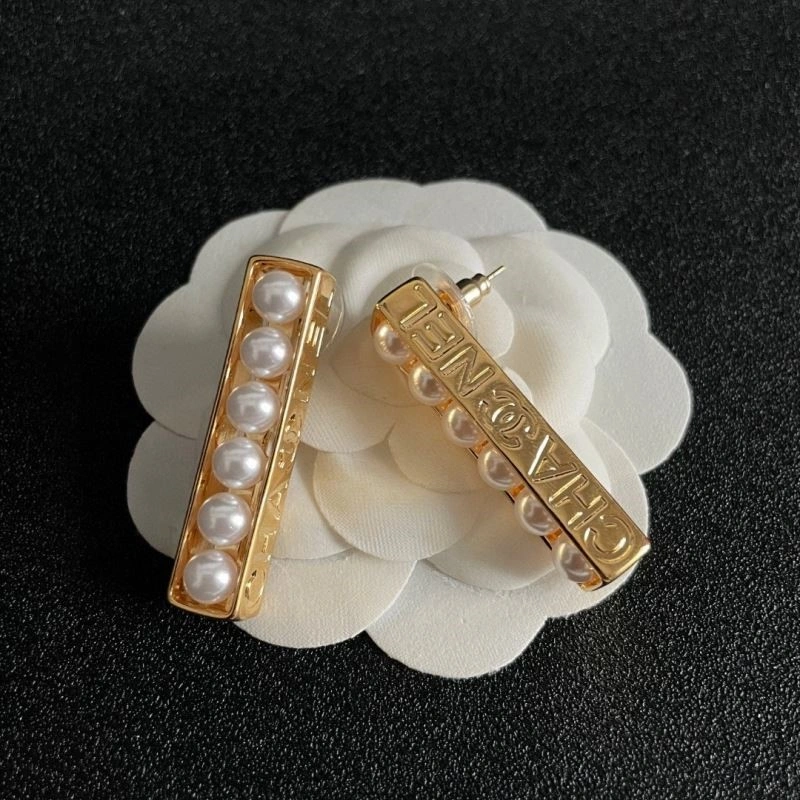 Chanel Earrings Lightweight 222771