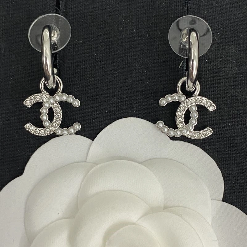 Cozy Chanel Earrings 222772