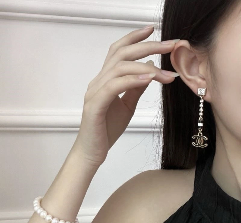 Chanel Earrings Modern 222769