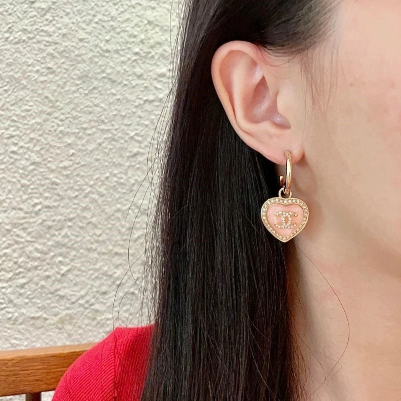 Chic Chanel Earrings 222752