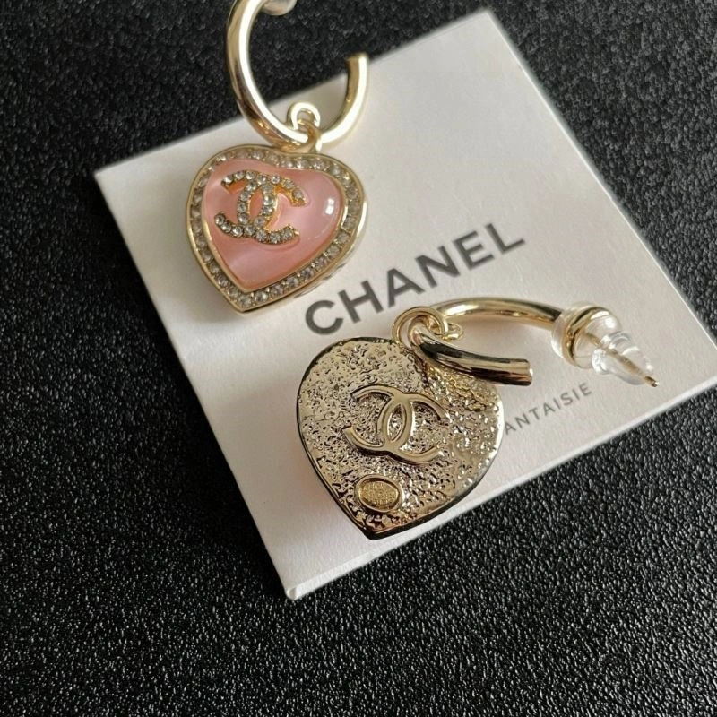 Chic Chanel Earrings 222752