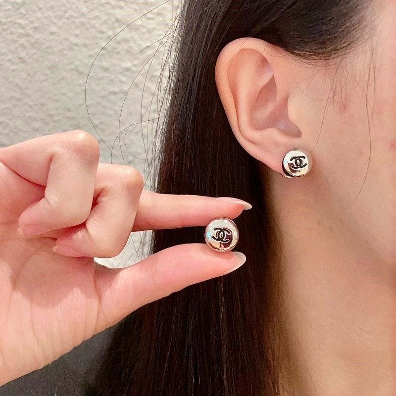 Compact Chanel Earrings 222738