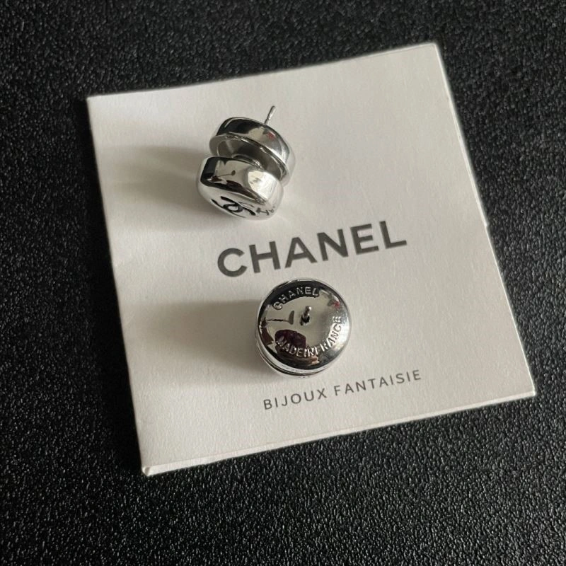 Compact Chanel Earrings 222738