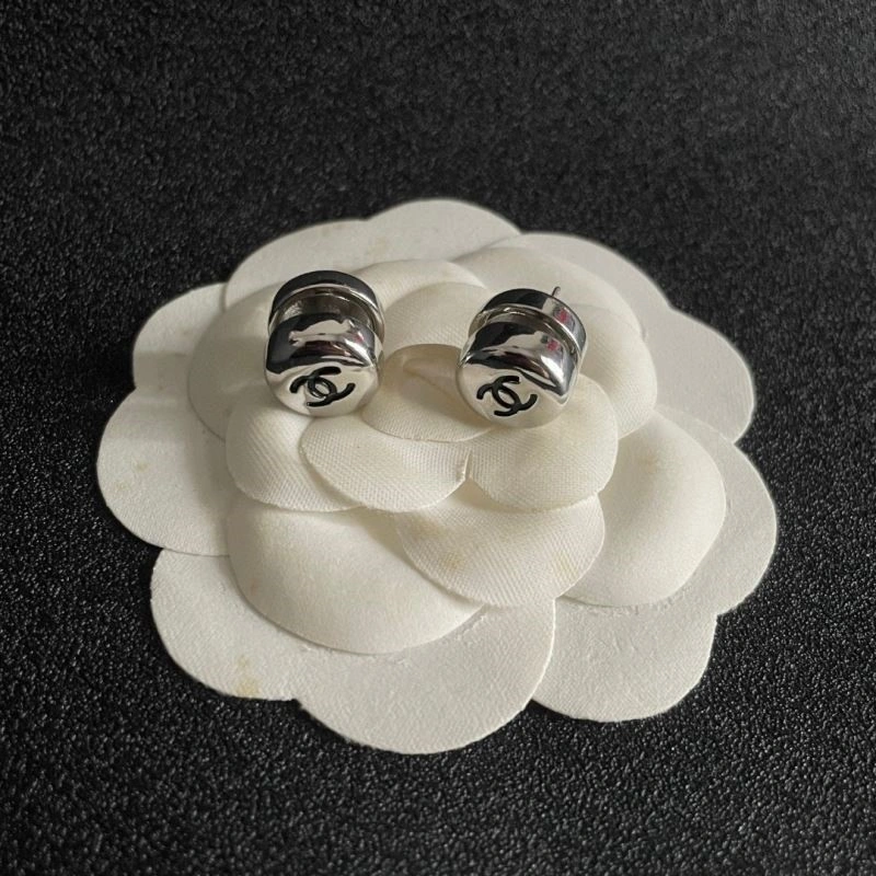 Compact Chanel Earrings 222738