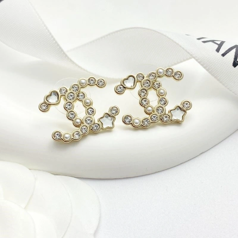 Fashionable Chanel Earrings 222733