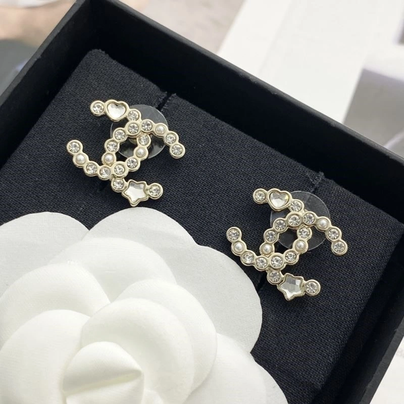 Fashionable Chanel Earrings 222733