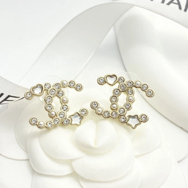 Fashionable Chanel Earrings 222733