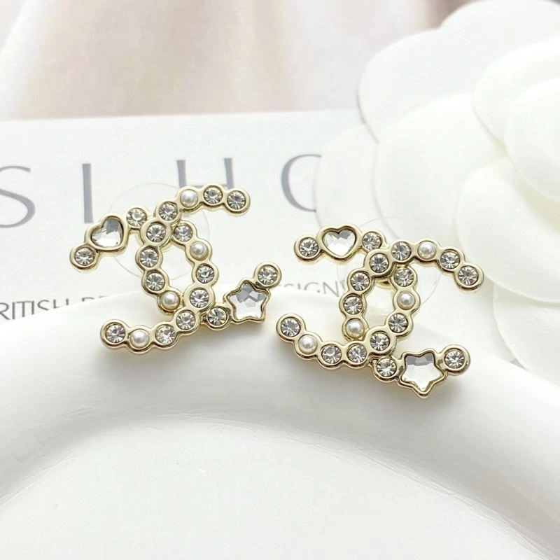 Fashionable Chanel Earrings 222733