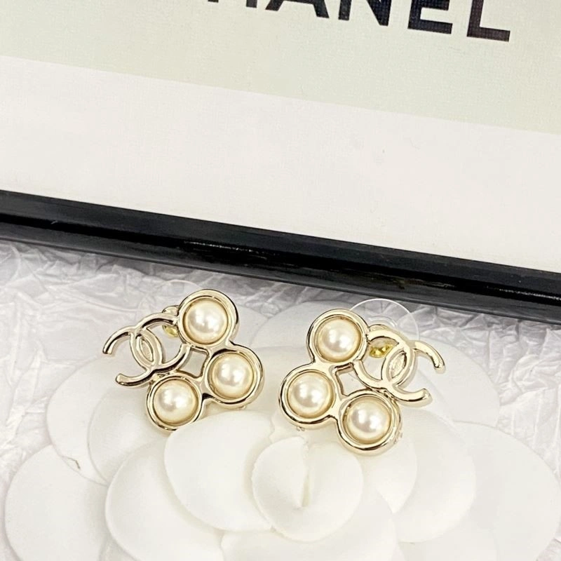 Chanel Earrings Effortless 222730