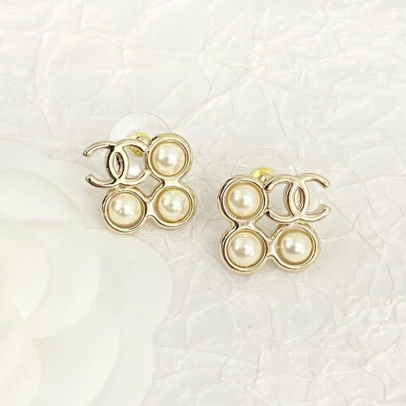 Chanel Earrings Effortless 222730