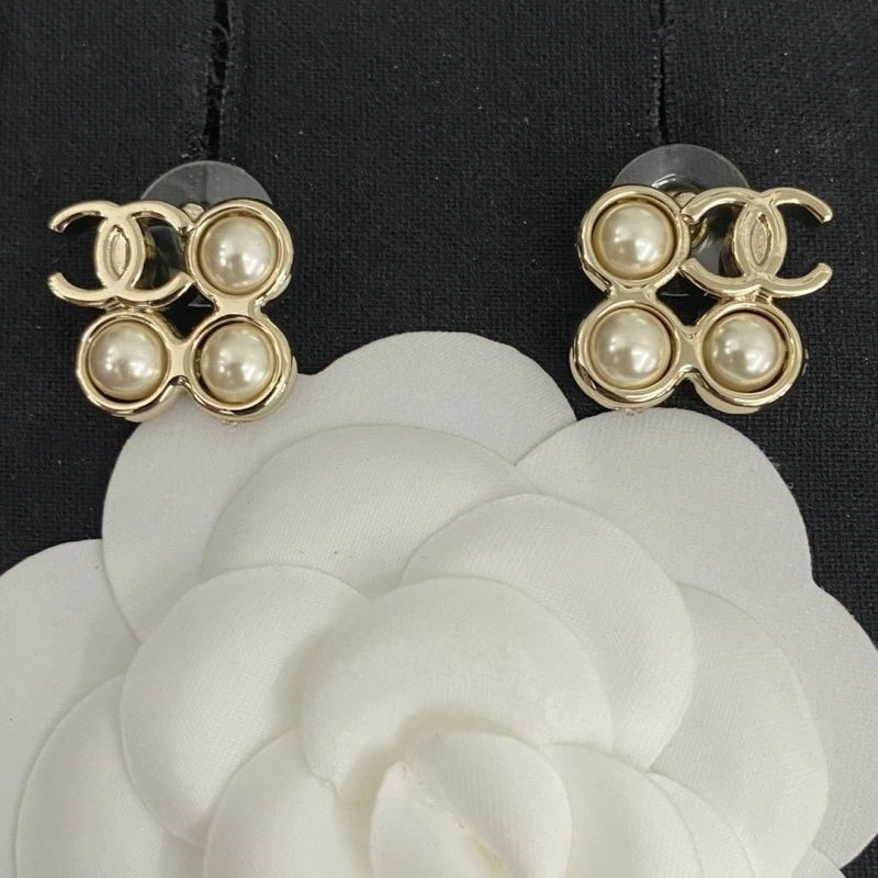 Chanel Earrings Effortless 222730