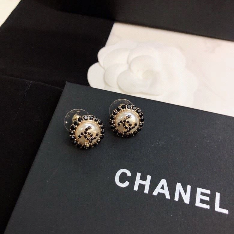 Chanel Earrings Affordable 222717