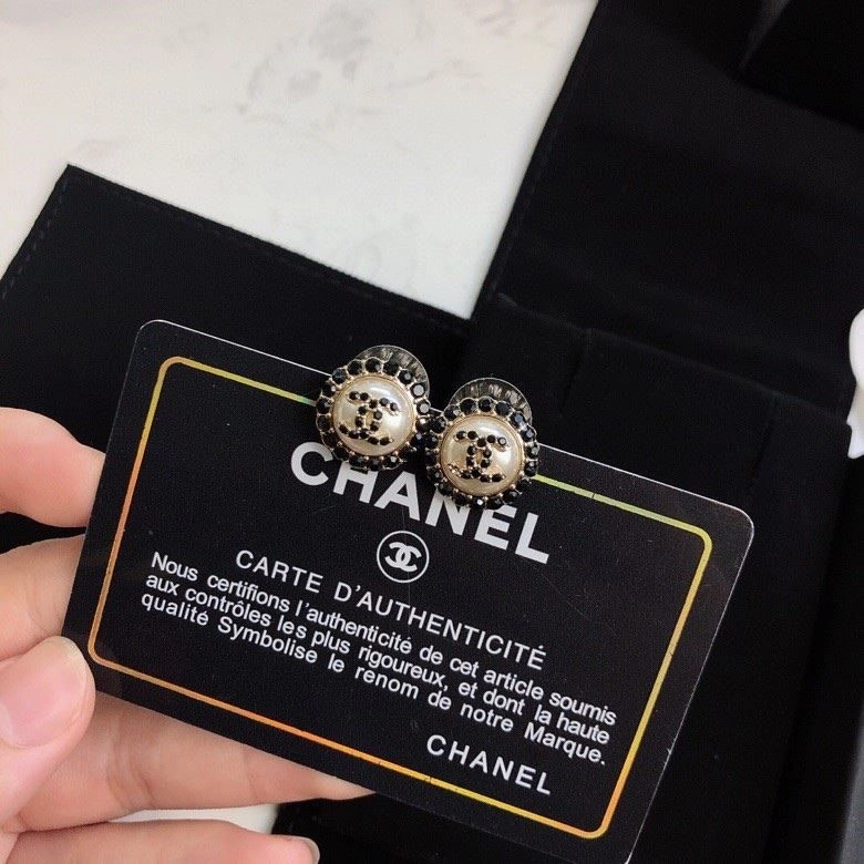 Chanel Earrings Affordable 222717
