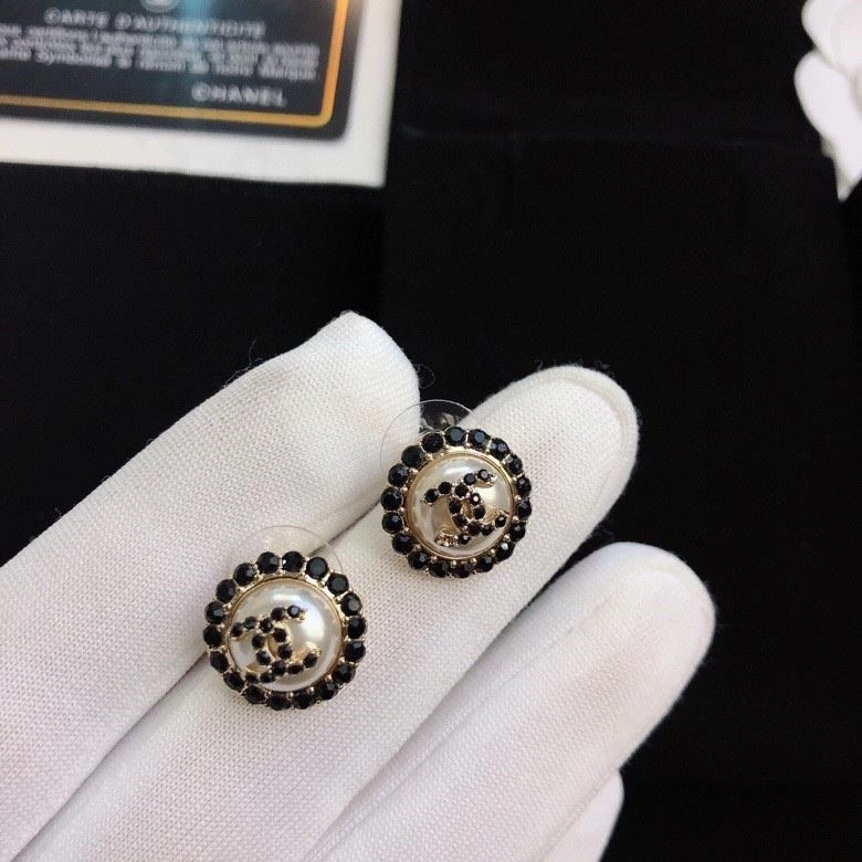 Chanel Earrings Affordable 222717