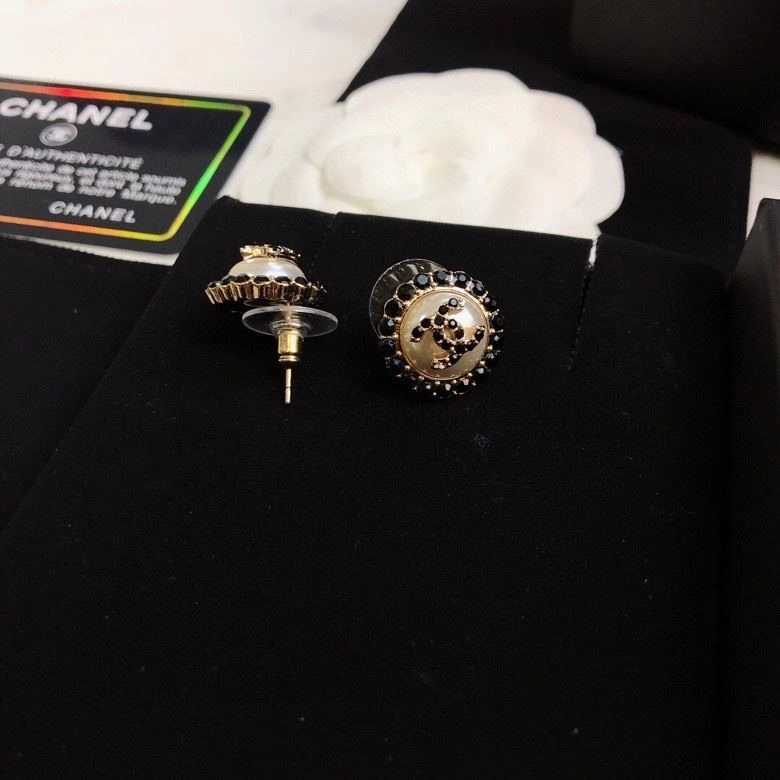 Chanel Earrings Affordable 222717
