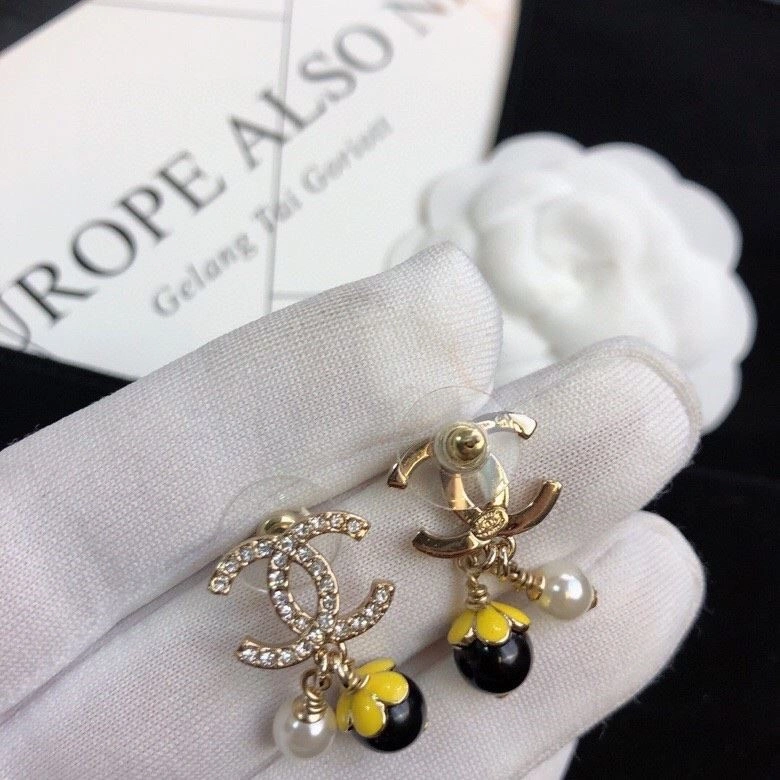 Durable Chanel Earrings 222719