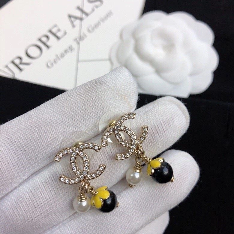 Durable Chanel Earrings 222719