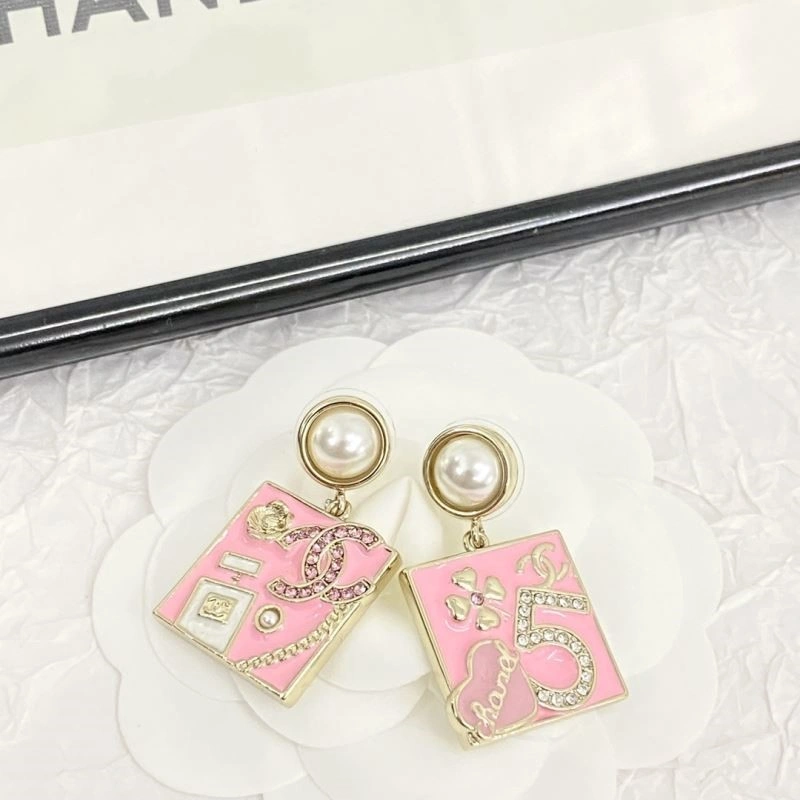 Chanel Earrings WrinkleFree 222714