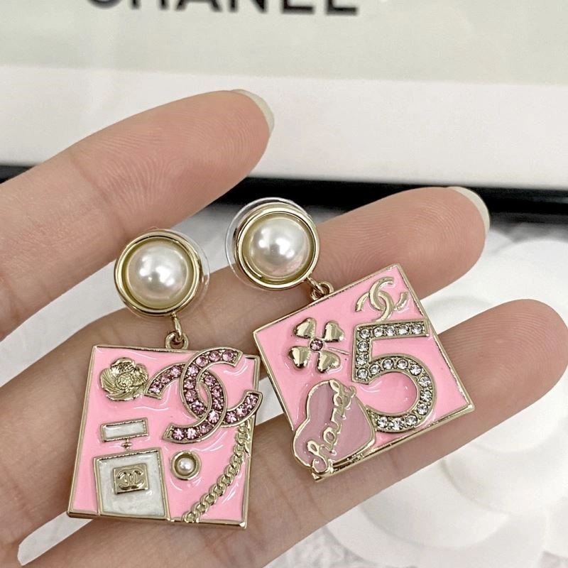 Chanel Earrings WrinkleFree 222714