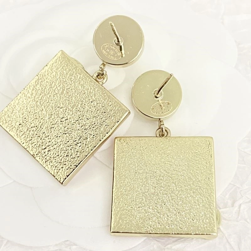 Chanel Earrings WrinkleFree 222714