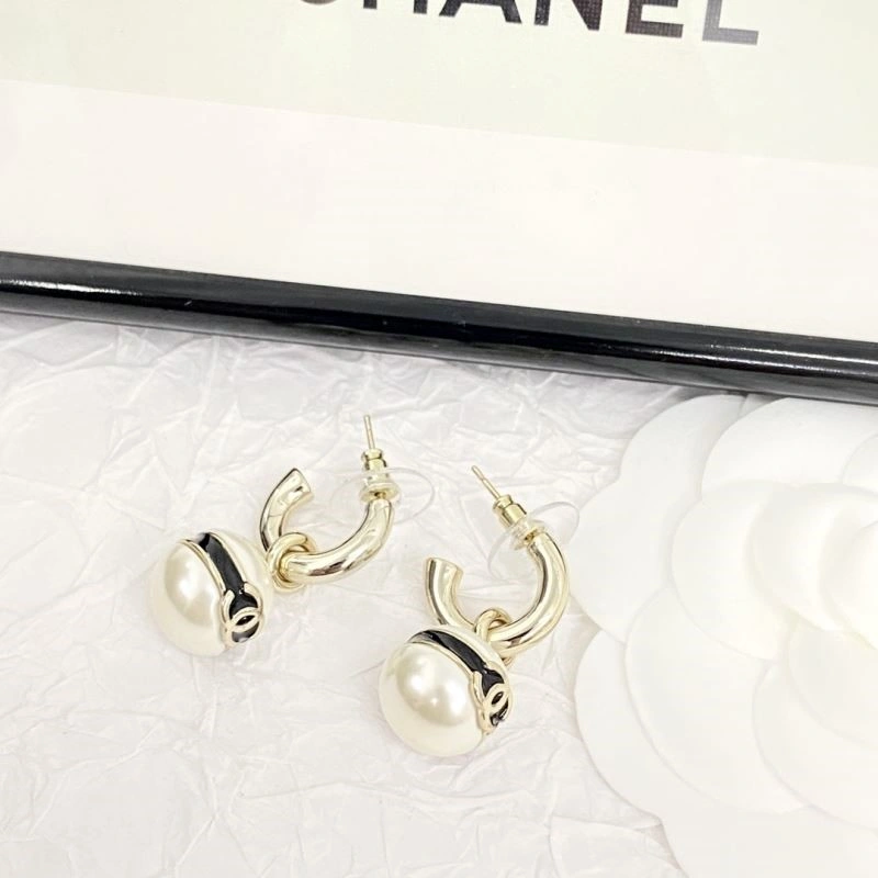 Chanel Earrings Refined 222692